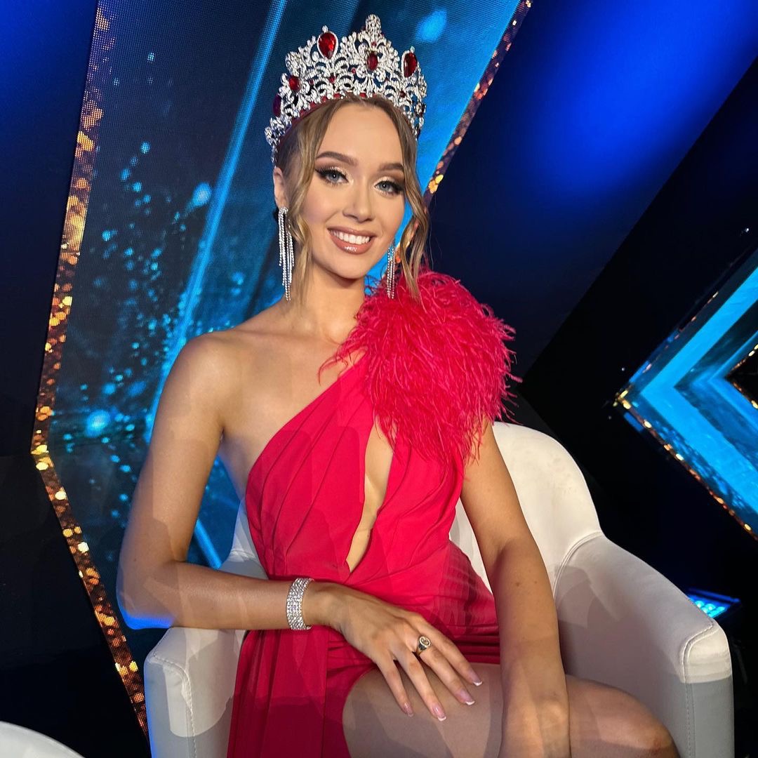 LOU bei Miss Polski 2024 – Ultrafeminine Kleider auf der großen Bühne