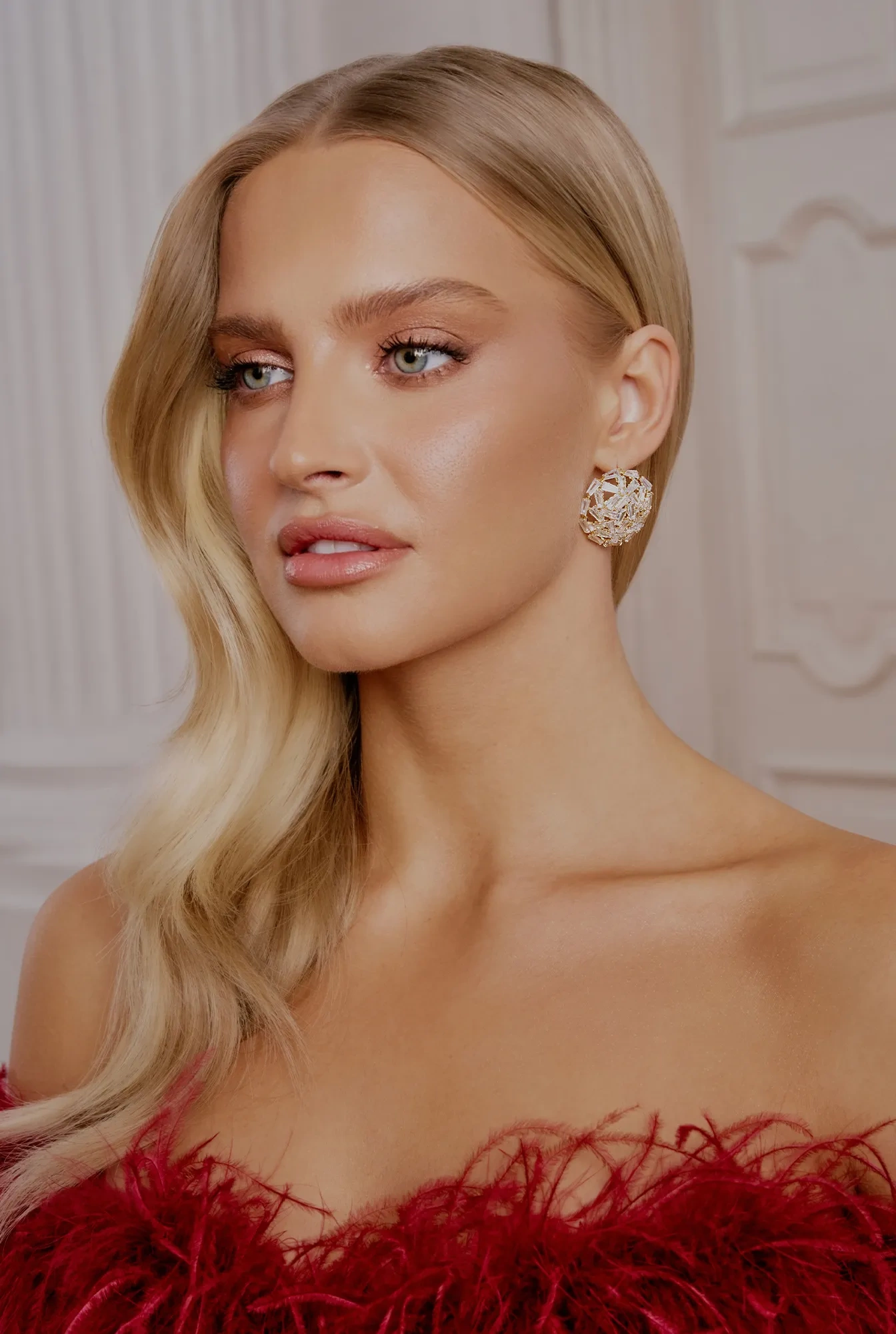 Gold oder Silber? Der bewährte Ratgeber zur Kombination von Schmuck und Outfitfarbe