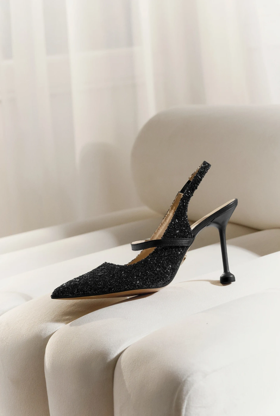 Marti – schwarze Pumps mit Glitzerapplikation