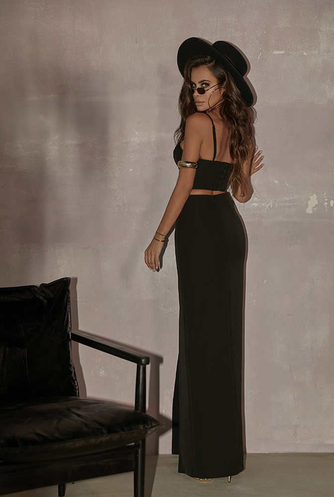 Donna black - two-piece elegance in classic black