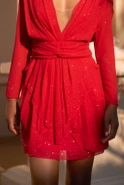 Kinzly - impressive dress in the color of intense red with glitter