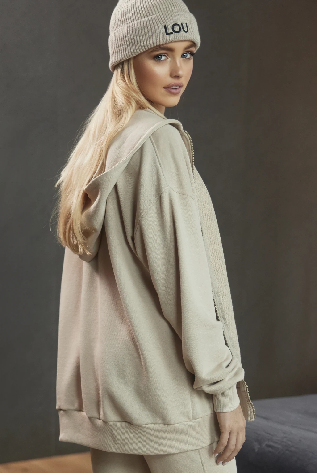 Boston Beige - beiges Stretch-Sweatshirt mit Logo und Rippbündchen