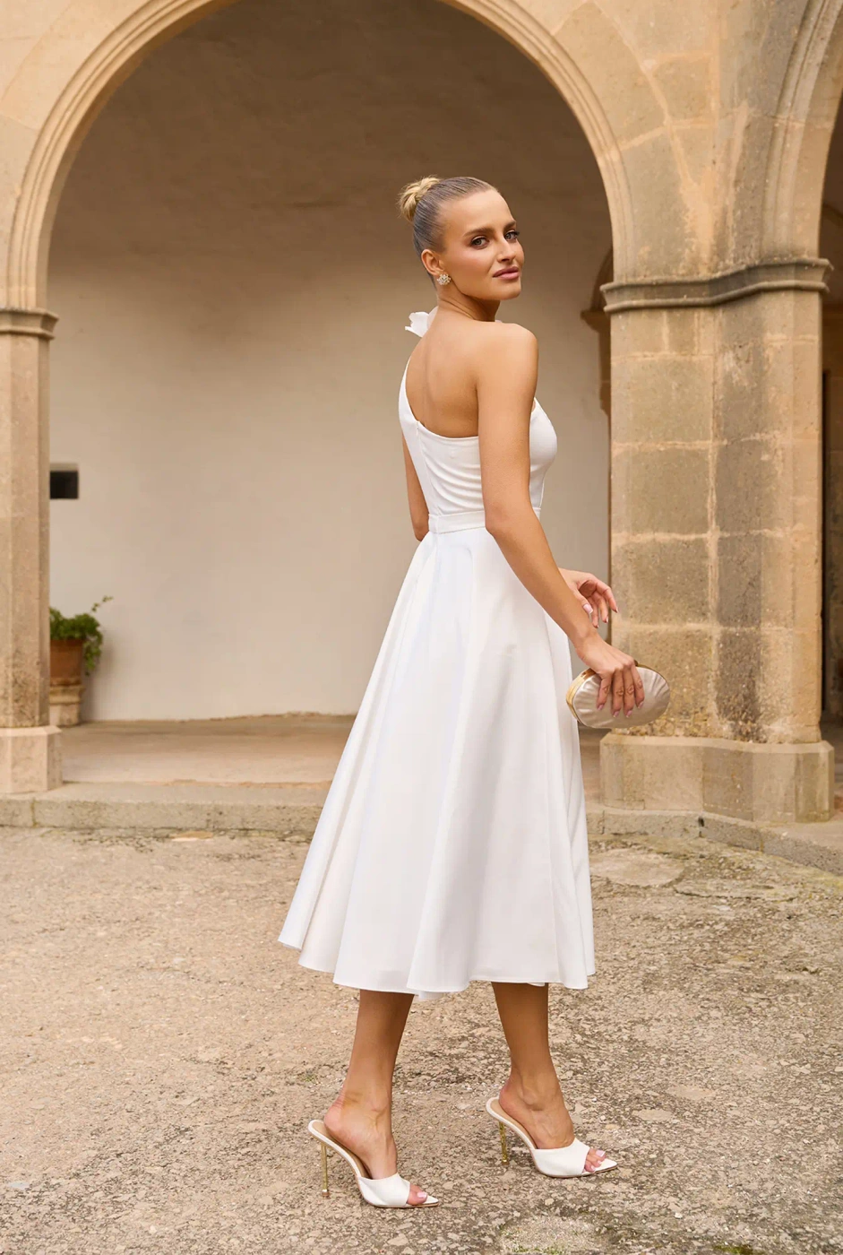 Glimer - asymmetrisches Brautkleid 