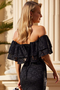 Bianca – Spanisches Set mit Korsett und Rüschen: verstellbarer Rücken und elegante Krawatte
