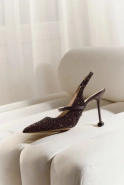 Marti – brown pumps with a glitter application
