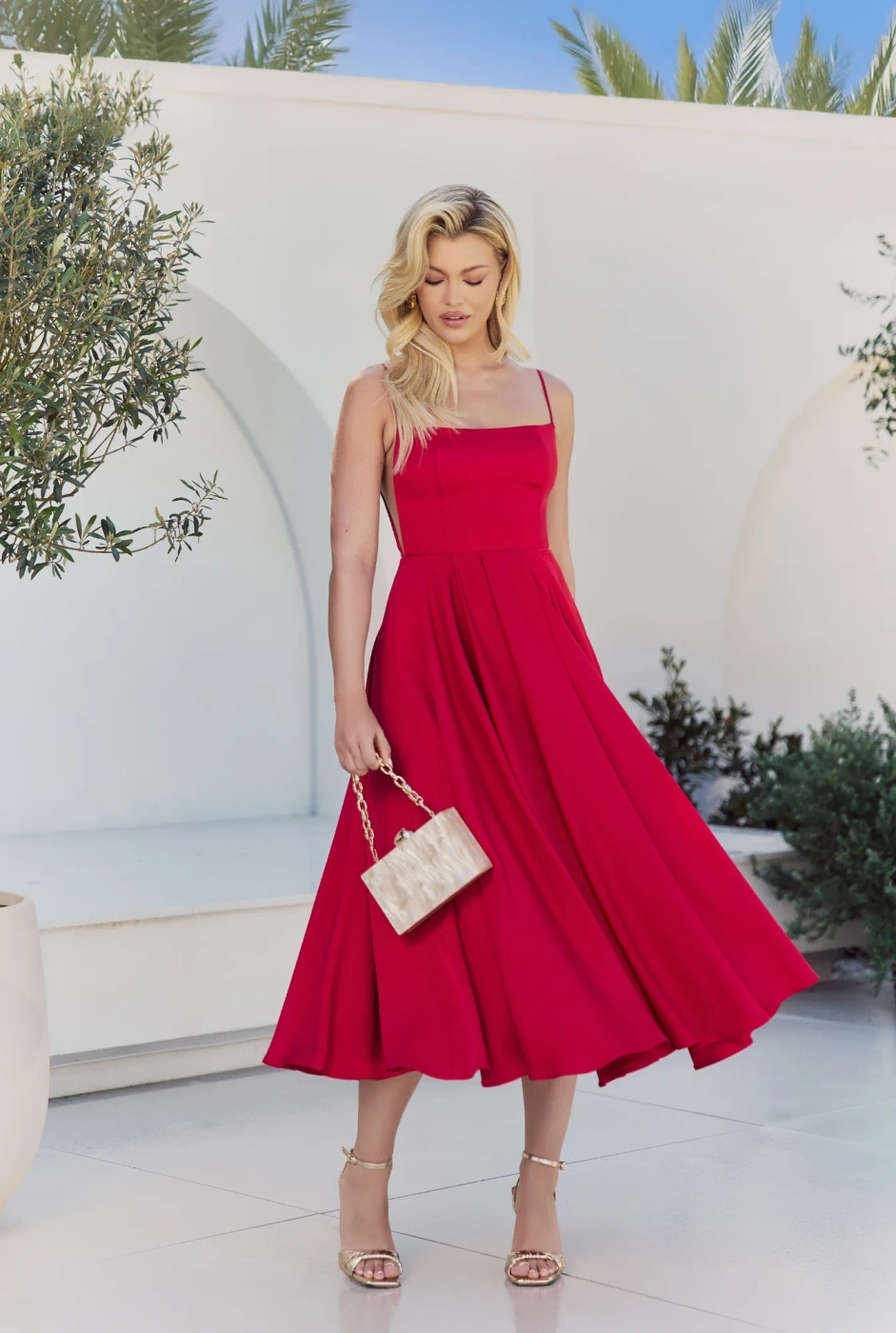 Lizbeth - rotes Midikleid mit ausgestelltem Schnitt