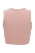 Saura - ein kurzes, rosa trägerloses Top