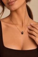 Eline – gold-plated necklace with an onyx stone