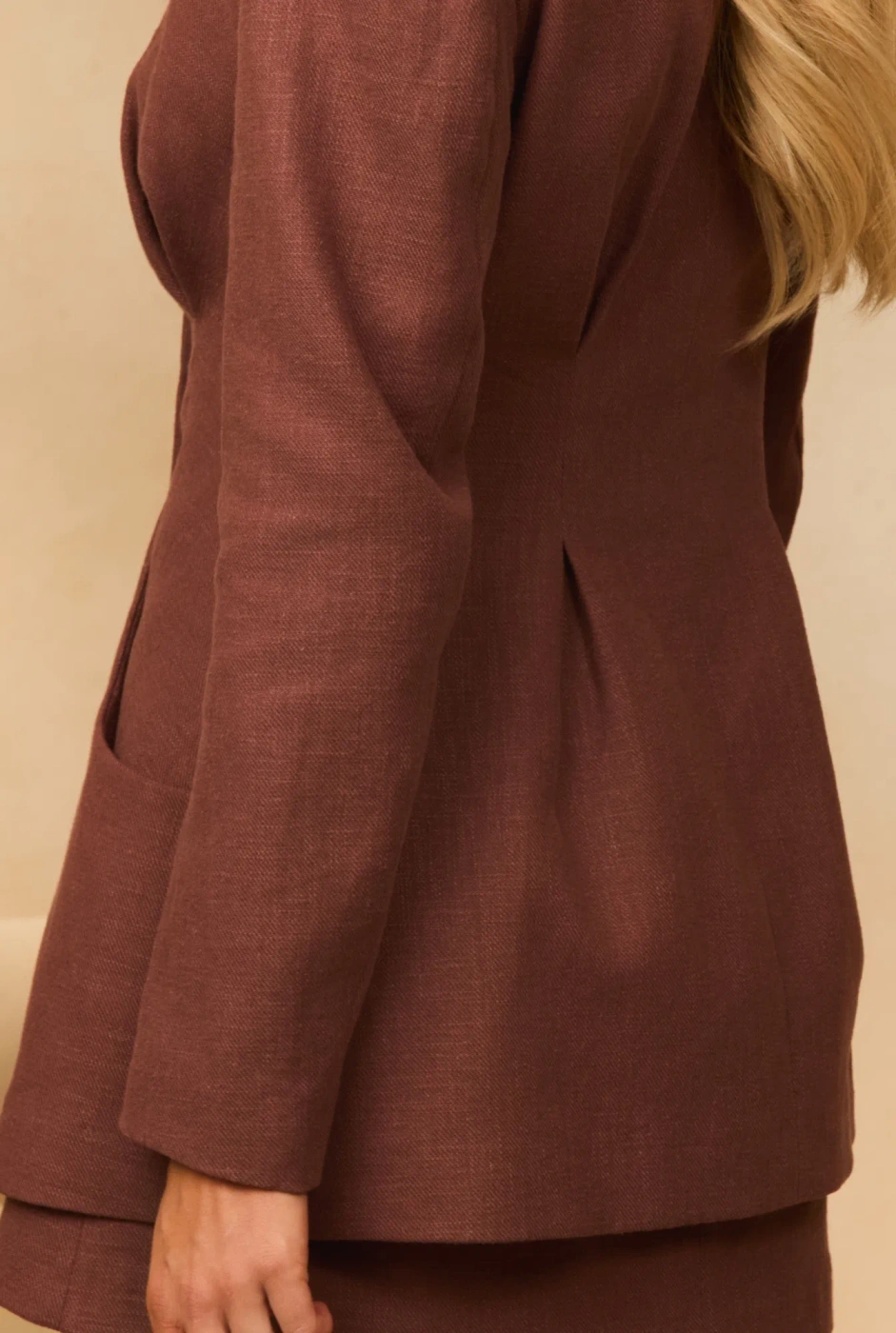 Persja – ramie fabric blazer in light brown