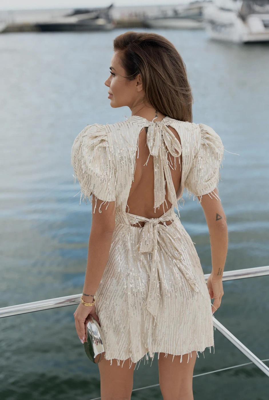 Sonrisa – minikleid in Ecru mit Pailletten