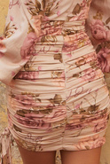 Nina - Fitted dress in pastel shades