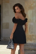 Graft - Elegantes Kleid mit floraler Verzierung