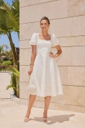 Rebeca – ausgestelltes Midikleid in Ecru