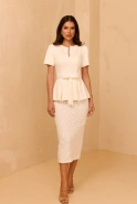 Lurdes – Set in Off-White: Bluse + Rock
