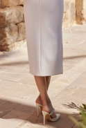 Jerefen - Elegant Dress with Emphasized Shoulders and Subtle Opening