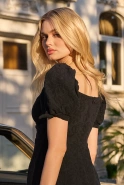 Sabrina – schwarzes Minikleid mit Puffärmeln