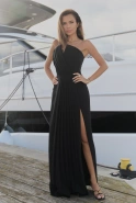 Hayami – black maxi dress with pleated front