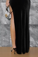 Diamante – schwarzes Samt-Maxikleid