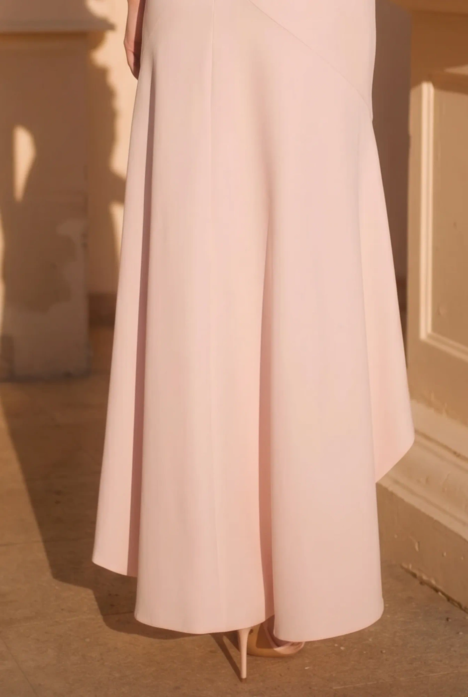Yasemin - ein gepudertes Maxikleid