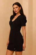 Caspera - Schwarzes Minikleid mit Blumenapplikation