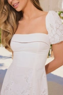 Luditta – weißes Minikleid aus bestickter Baumwolle
