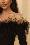 Meryl - Eleganz mit Feders