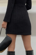 Chelsea – schwarzes Minikleid mit verstärktem Rockteil