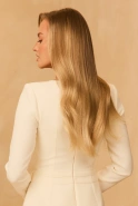 Goldi – cremefarbenes Minikleid mit eckigem Ausschnitt