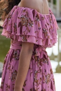 Lavinia - Midi dress in dirty pink with floral prints