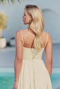 Lizbeth – ausgestelltes Midi-Kleid in Creme