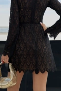 Morena – schwarzes Minikleid mit ausgestellten Ärmeln