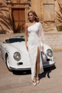 Roseane - maxi asymmetry in broken white