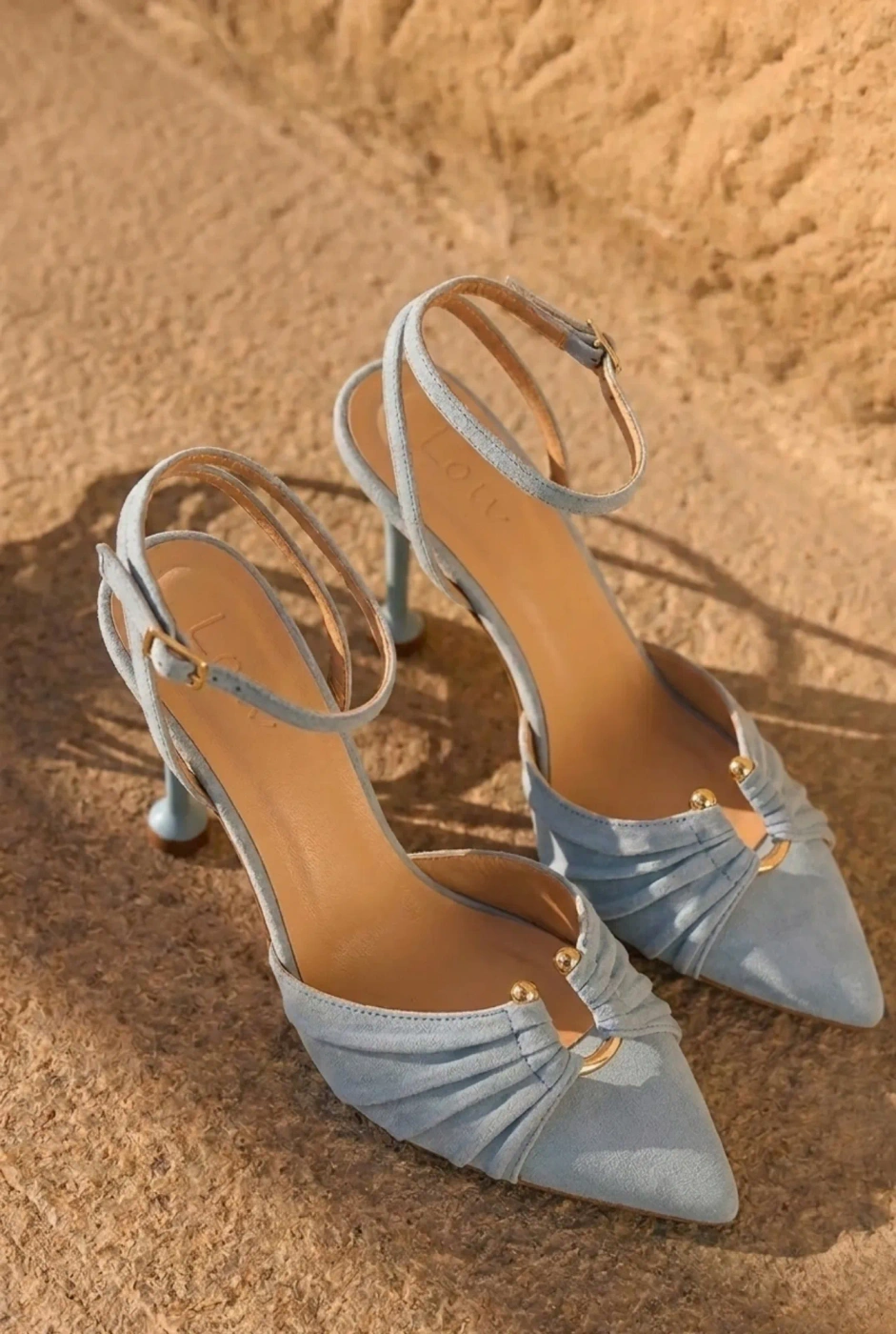 Avialle – blaue Sandaletten auf schmalem Stiletto mit stabilem Finish