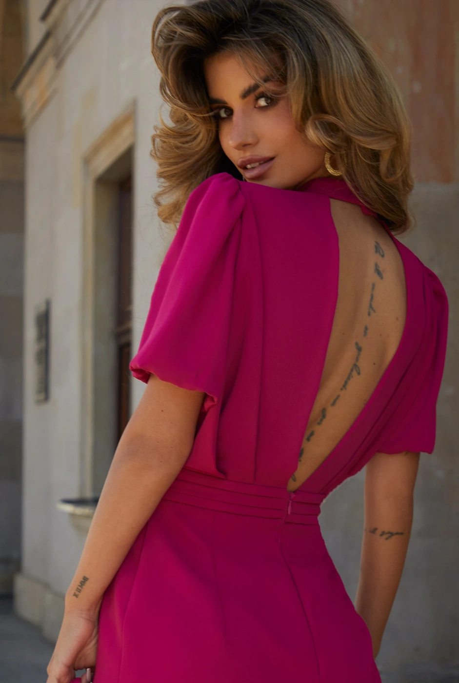 Mead - Mini dress in pink with asymmetrical cut, stand-up neckline and buff sleeves