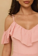 Lucette - Rosa Maxikleid mit spanischem Ausschnitt