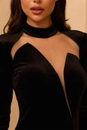 Nuna - Sinnliches schwarzes Minikleid