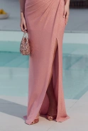 Honia – pink maxi dress with gold thread and flowers