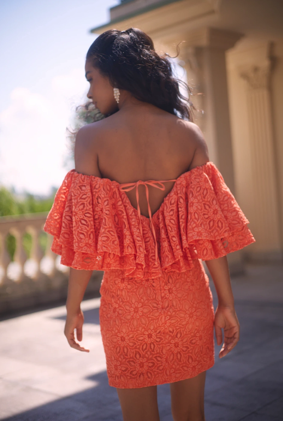 Sucre - Elegant mini lace dress in invigorating orange