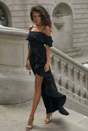 Fernanda Black - maxi dress in black with character