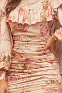 Nina - Fitted dress in pastel shades