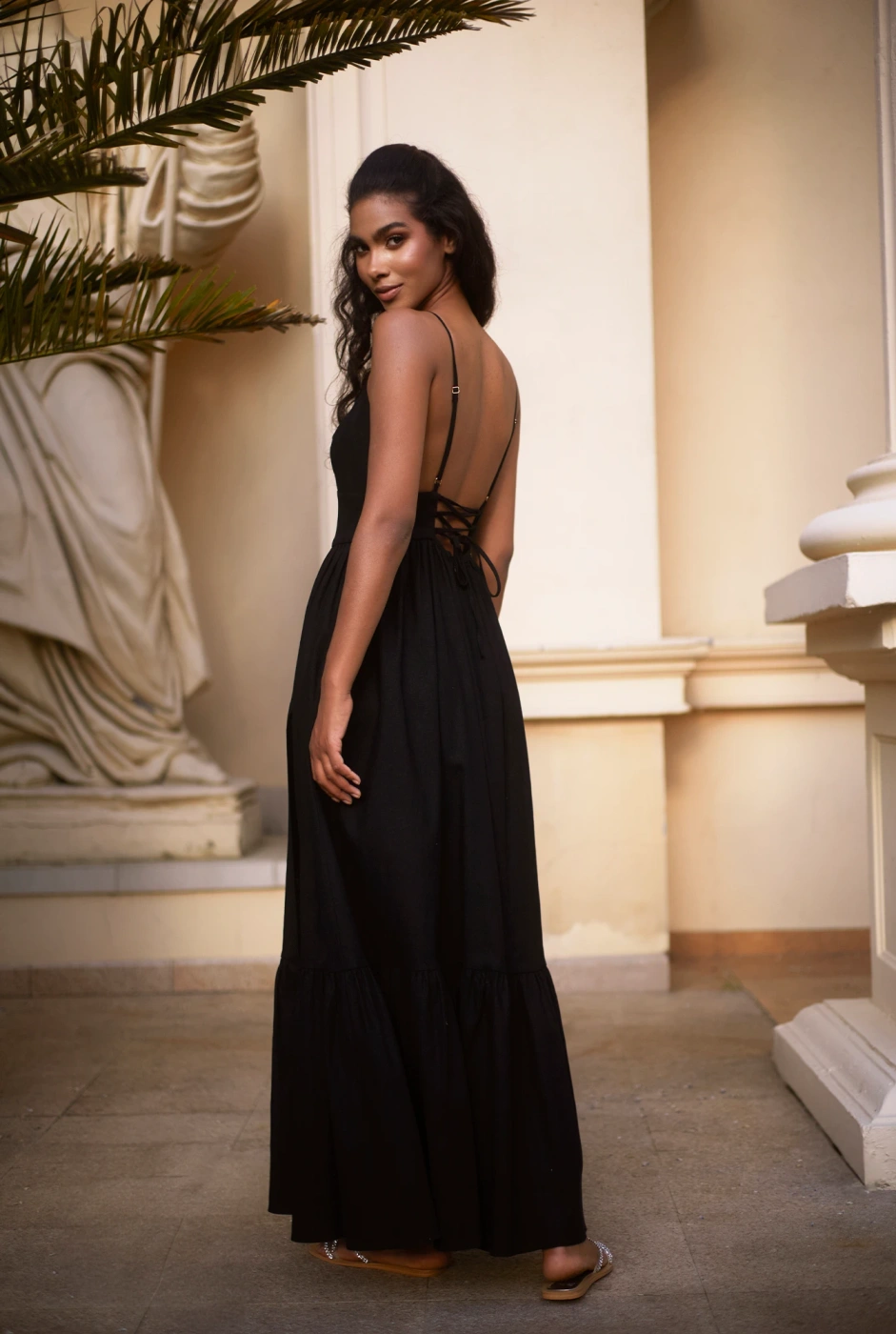 Kamalla Black - the power of black in a maxi dress
