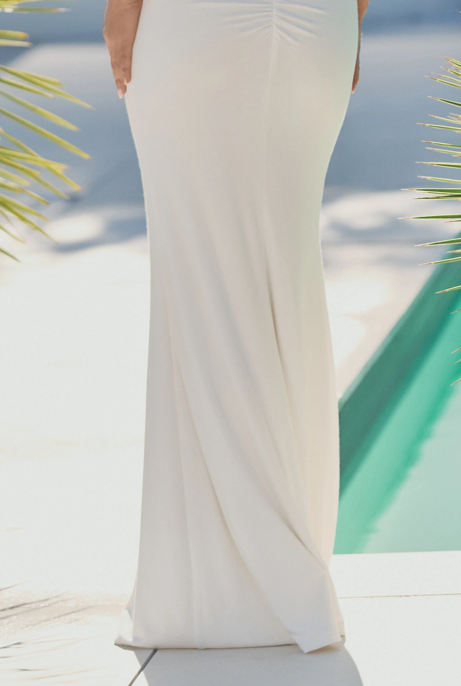Jolina – drapiertes Maxikleid in Ecru
