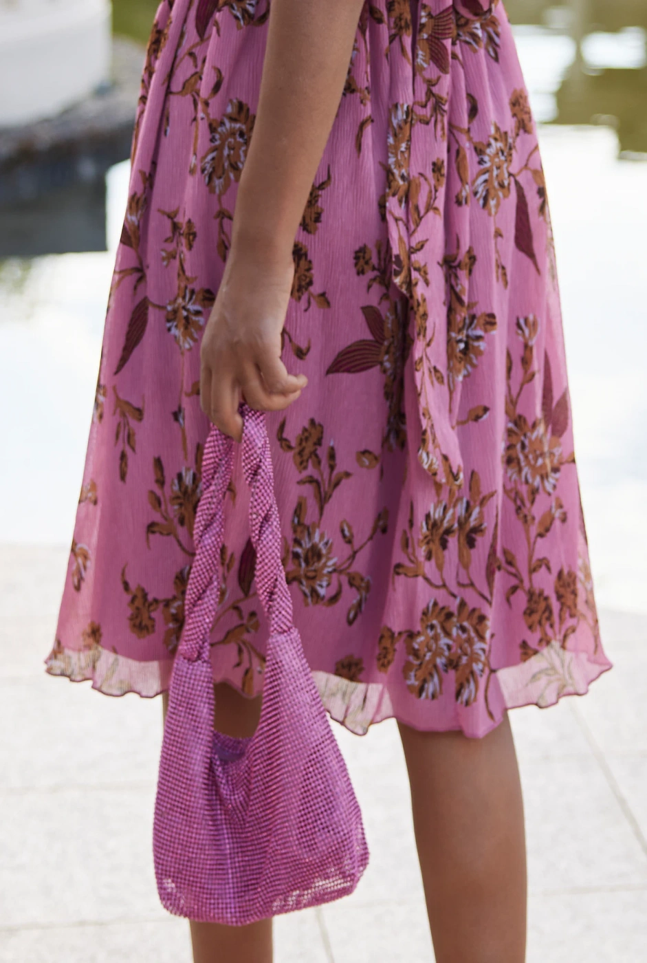 Lavinia - Midi dress in dirty pink with floral prints