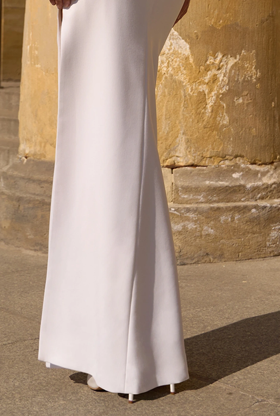 Meredith - Hochzeitskleid mit Korsett und Federn