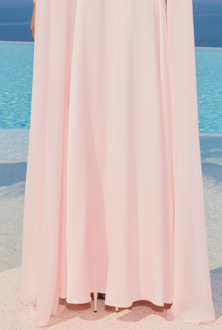 Alzira – Light Pink Maxi Dress with a Decorative Shawl