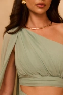 Serena - Asymmetrisches Maxikleid mit weiten, abnehmbaren Ärmeln und gerüschtem Unterteil