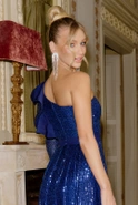 Yasti - Langes Paillettenkleid in marineblauem Farbton