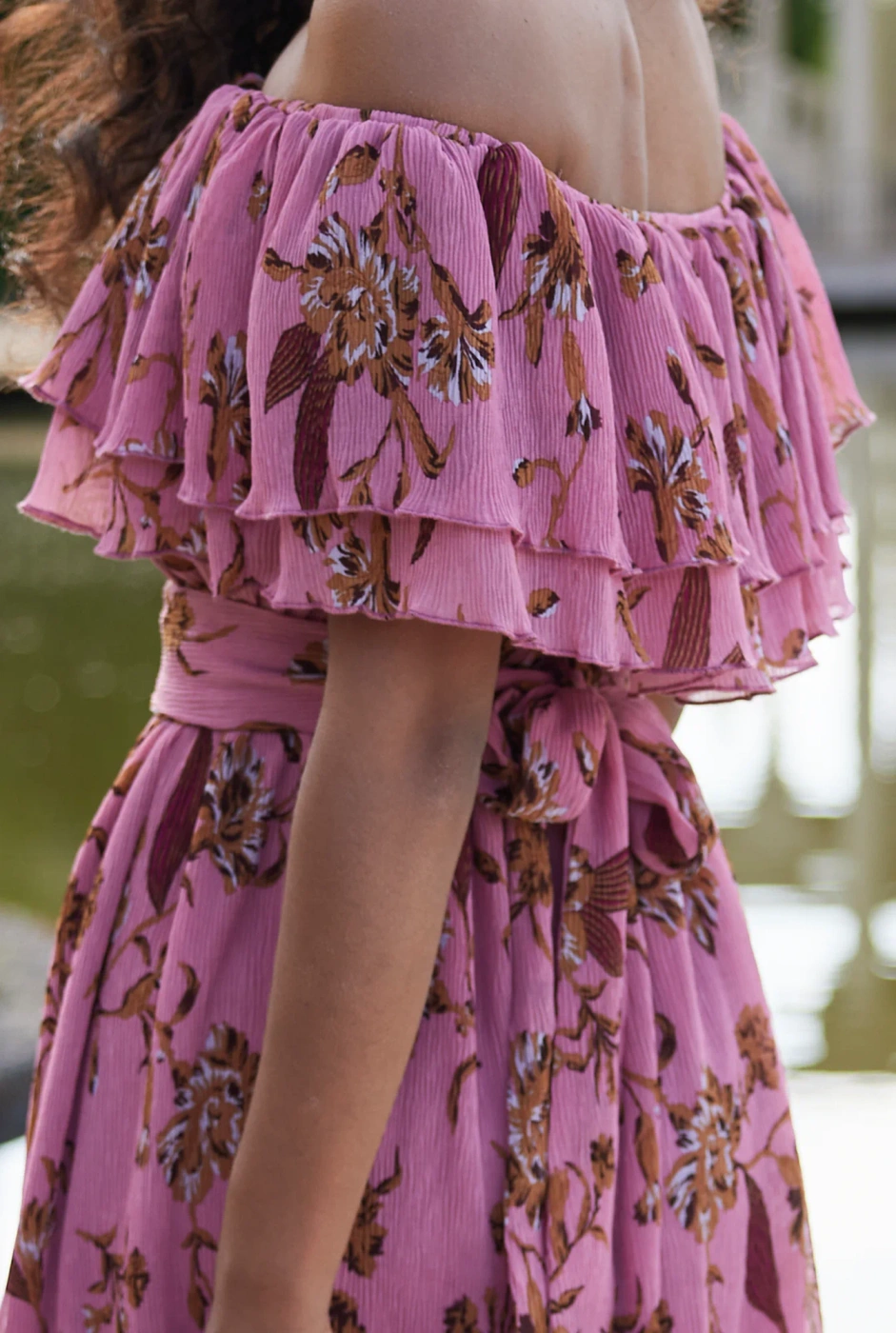 Lavinia - Midi dress in dirty pink with floral prints