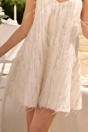 Ismena Luxe – ecru mini with sequins and feathers