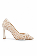 Stina – embroidered ecru pumps